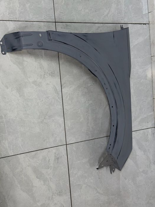Крыло переднее правое FORD Explorer 5