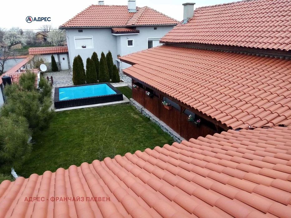 Къща в Плевен, област-с.Брест площ 200 цена 120000