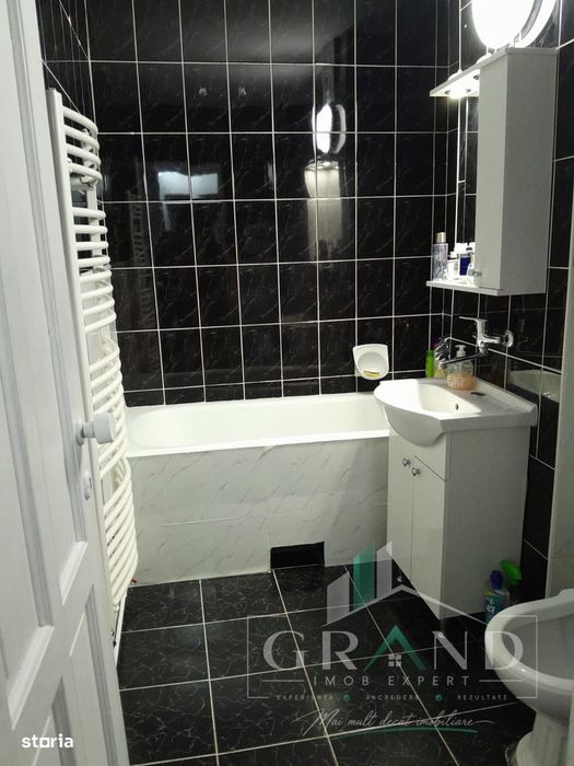 Apartament 3 camere de vanzare, 2 bai, ZORILOR