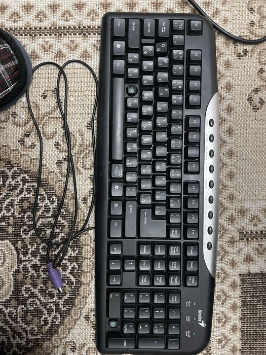 Офисный компьютер рабочий