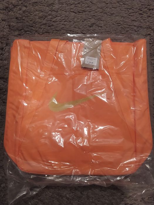 Geantă Nike 28 L, Rucsac Nike 20 L,