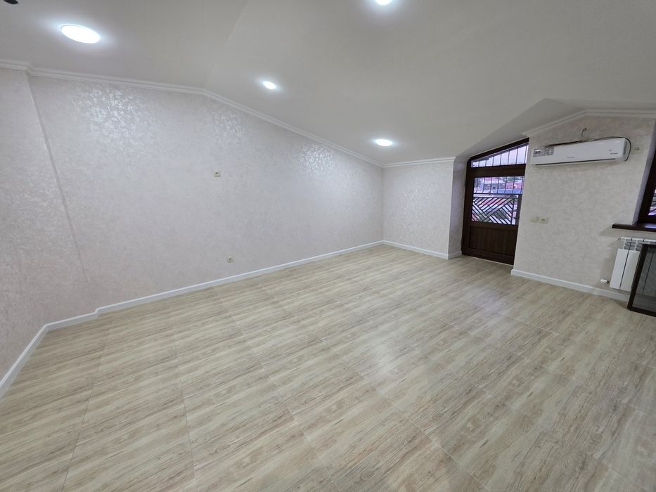Продается новая квартира 4х комнатная, 136м² с ремонтом.