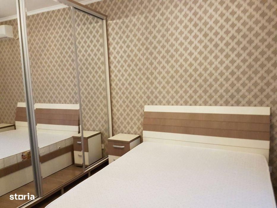 Casa individuala cu 5 camere, demisol cu garaj.