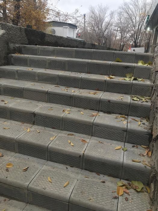 Плитка, брущатка, сливы, поребрик