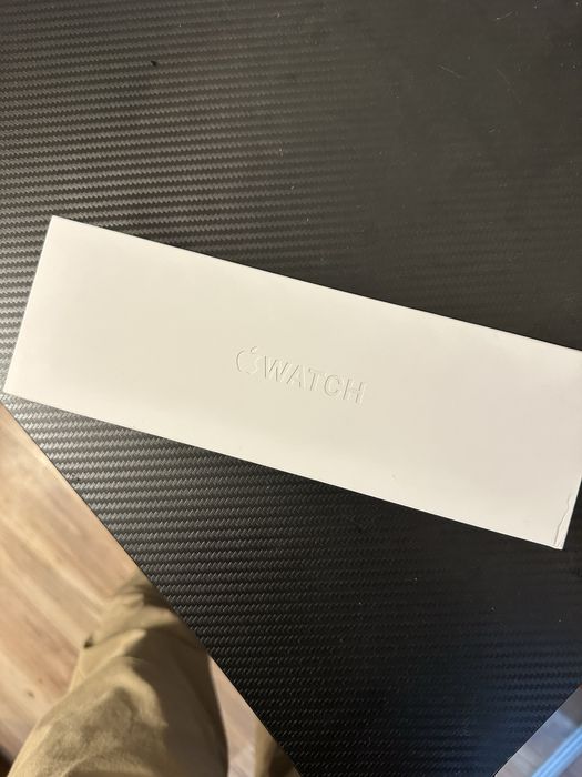 Чисто нов Apple watch 11 42mm