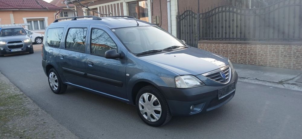 Dacia Logan Mcv Laureate 1.6 benzina 105 Cp 7 locuri