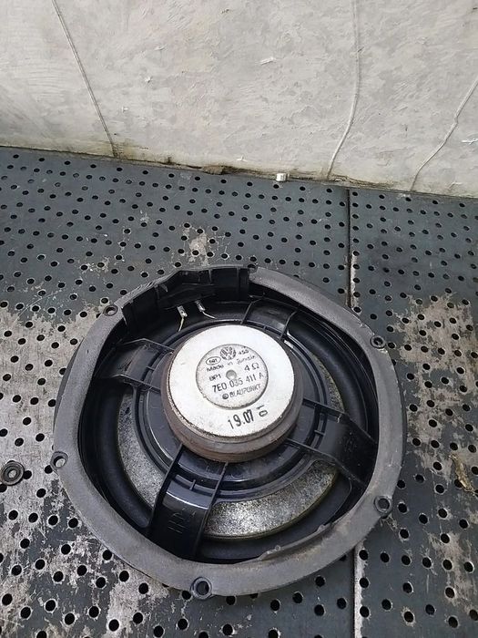 Boxa audio stanga spate vw touareg 7l 7e0035411a