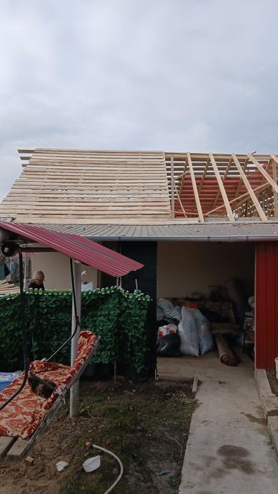 Executam acoperisuri complete sau partiale pentru case