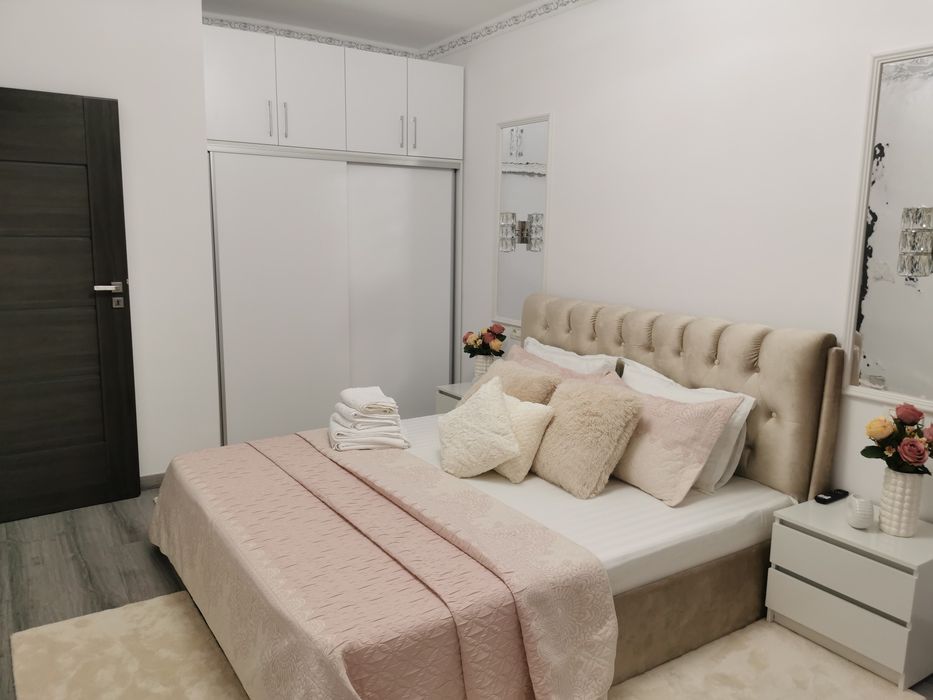 Inchirez apartament în regim hotelier ADORA PARK