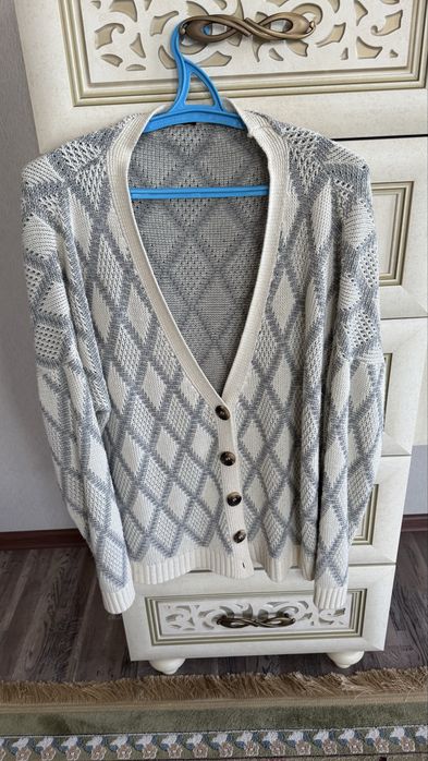 костюм , платья, кофточки женские