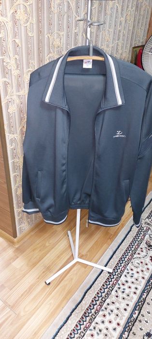 Спортивные куртки