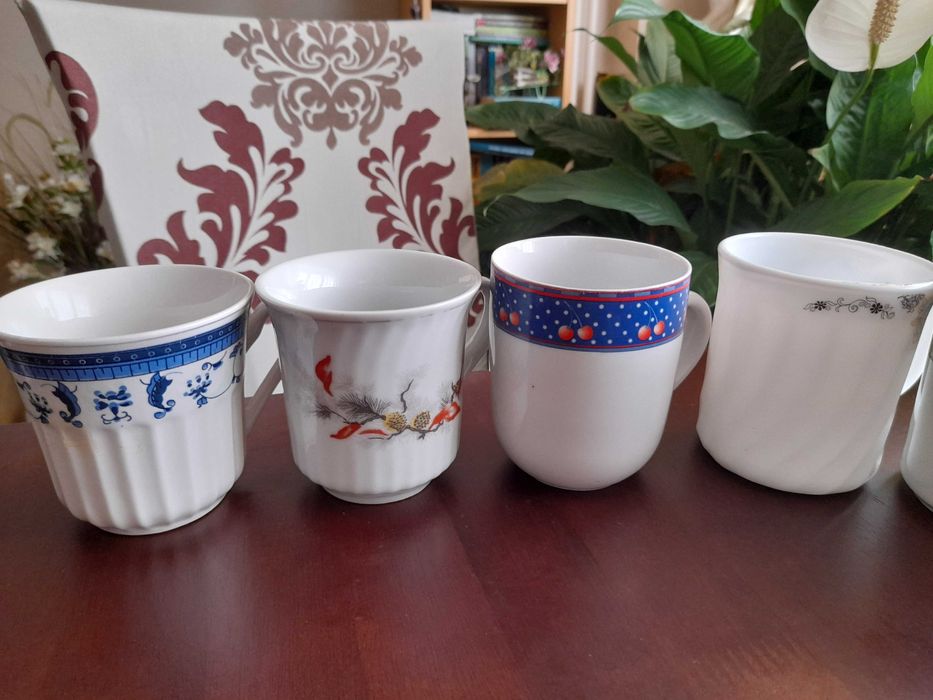 Set de cafea/ceai din portelan de Alba Iulia, cani