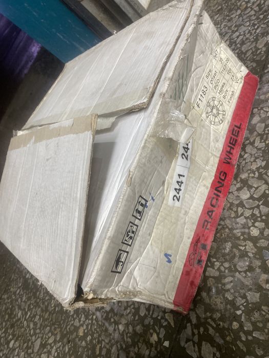 продам хромированные универсальные диски