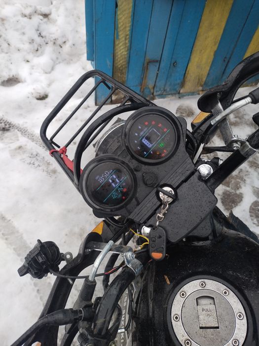 Продам G S X 200