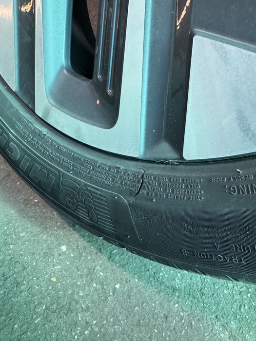 Гуми Michelin Primacy 4 215/55/17 летни дот 4420 - джантите не се продават