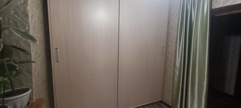 Шкаф-купе продам