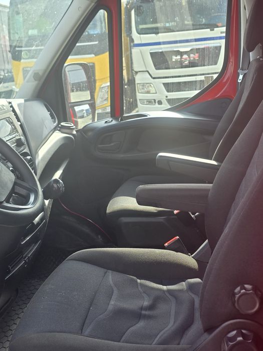 Vând Iveco Daily 35 S 18  2019