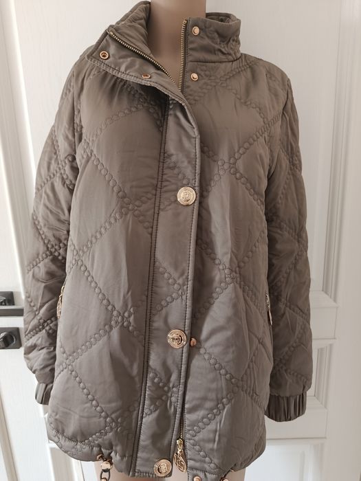 Продам демнисезонную куртку lasagrada  новая