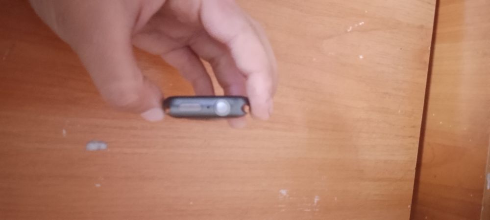 Часы хорошие зарядка есть