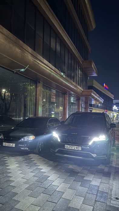 Продам срочно Kia Carnival 2023