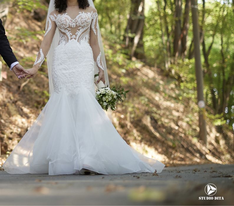 Rochie de mireasa.