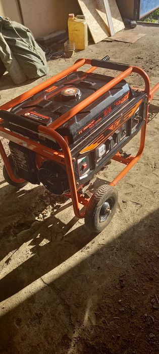 Генератор бензиновый 7кв