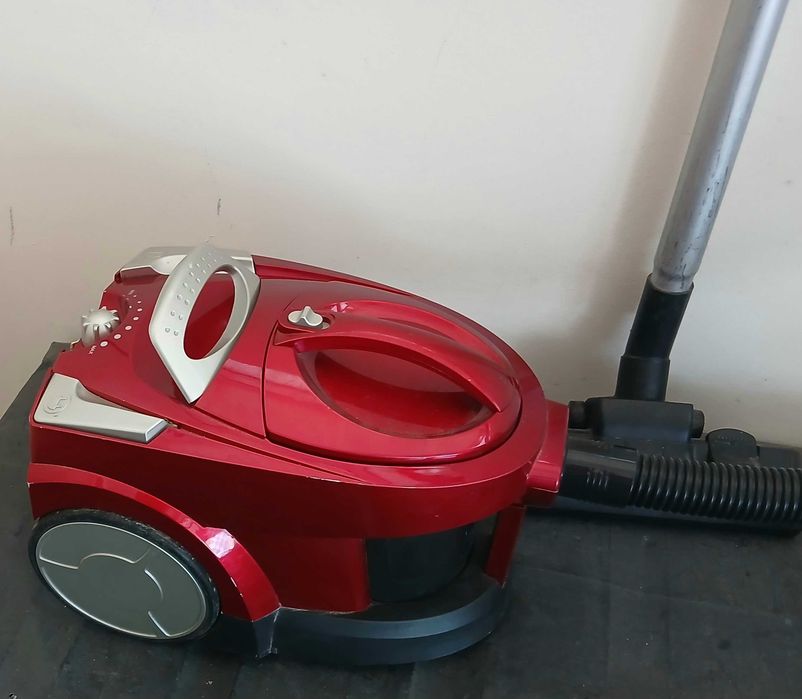 Прахосмукачка NEO 1600W