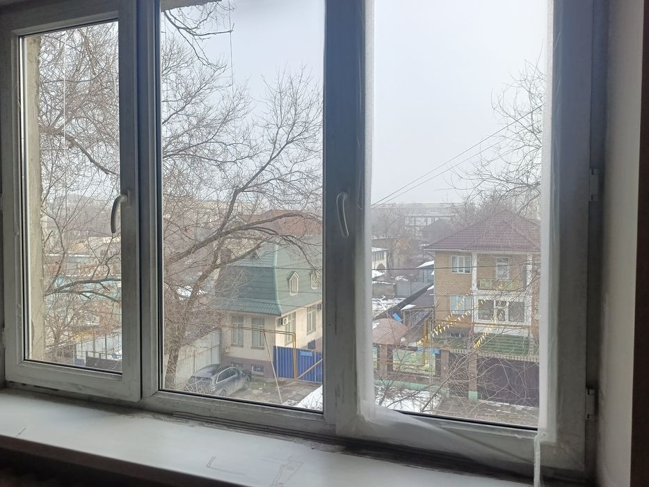 Продам окошко б/у за 10000. 2на 1.40