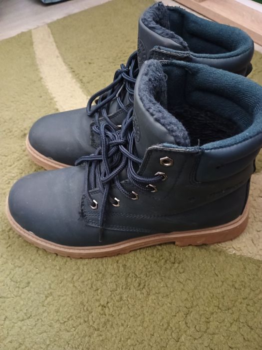 Детски боти размер 37