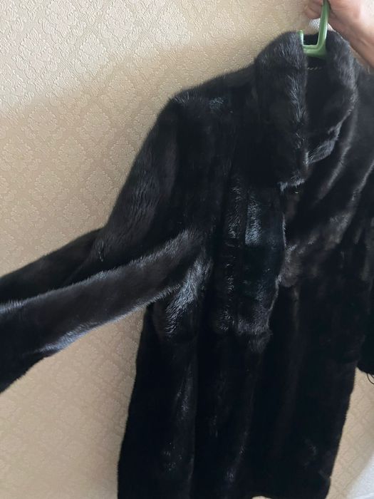 Продам Шубу норковую