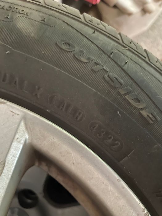 Гуми  15ки с лети джанти за нисан  almera 185/65/15 nexen