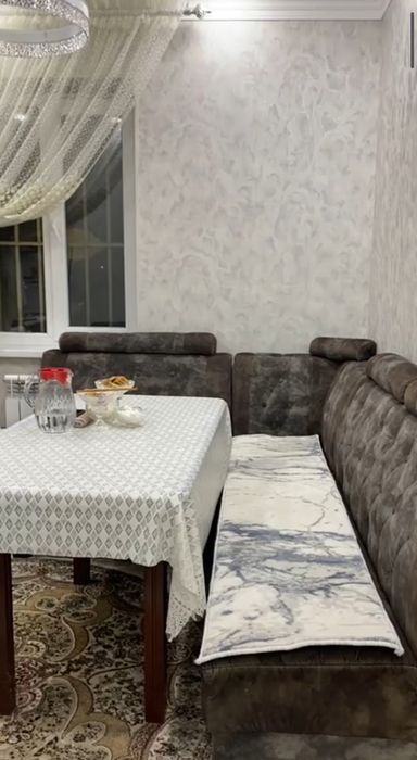 Уй сотилади ! Корасуа массиви 3 хонали 65 кв,м 6 этаж 7 этажли дом