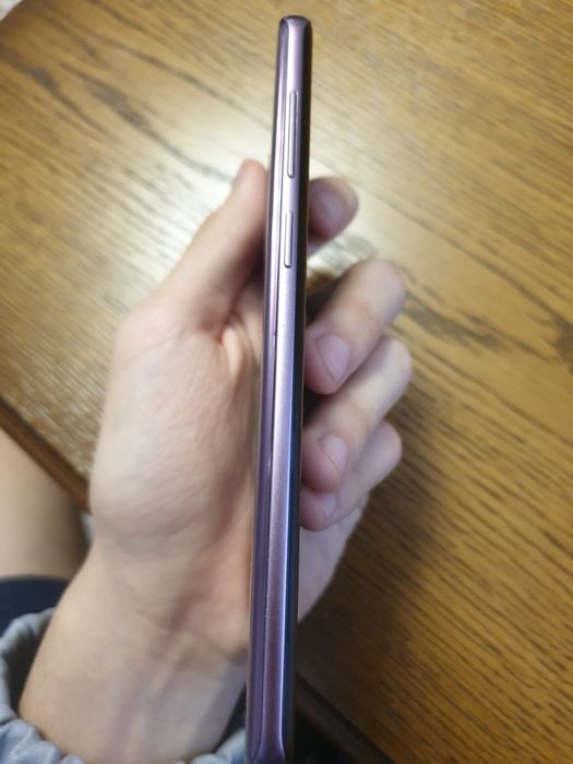 Samsung S9+ (В корпусе Live Demo Unit)