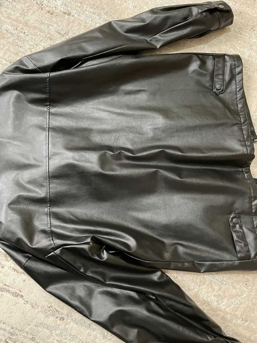 Продам куртку кожзам