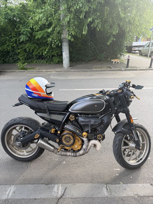 Ducati Scrambler Cafe Racer
