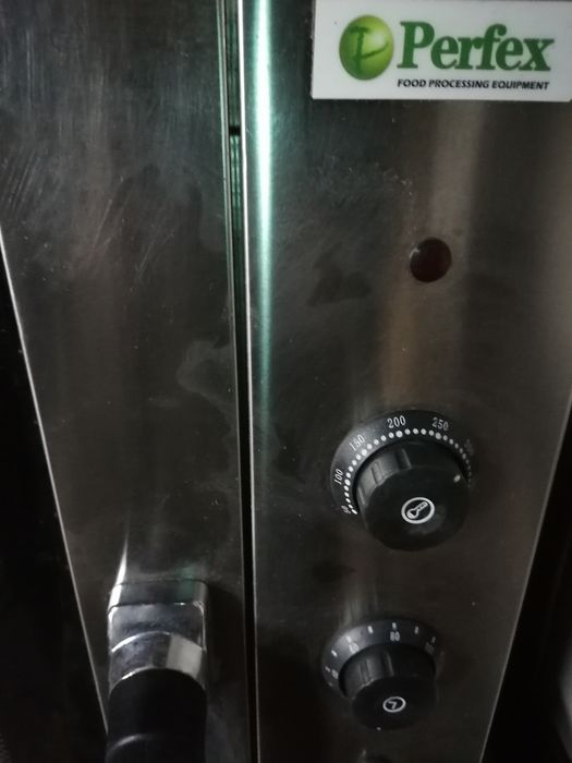 Продам печь профессиональная.