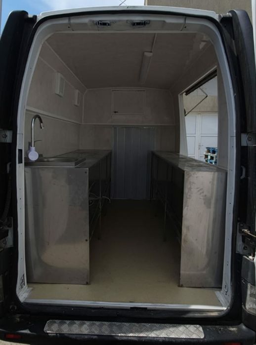 Autoutilitara Fast Food