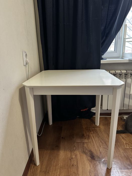 Стол кухонный маленький 75 на 75