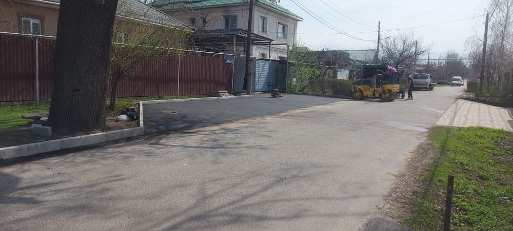 Асфальтирование. Укладка асфальта. Асфальт.