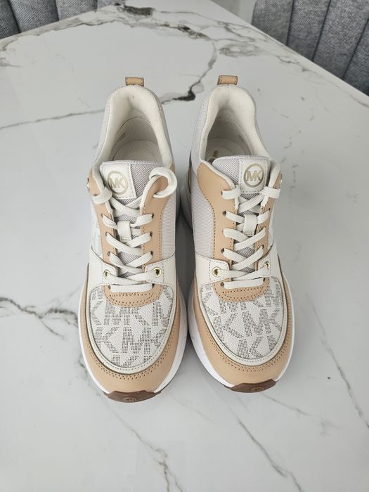 Оригинални дамски маратонки Michael Kors