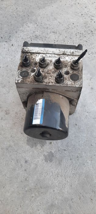Pompa ABS vw passat b6 b7  golf 5 jetta  touran