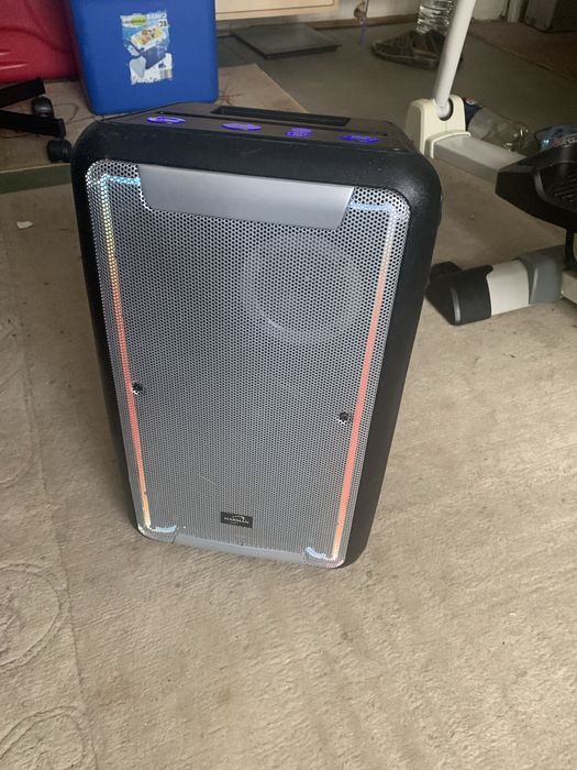 Boxă bluetooth cu intrare ptr chitara.