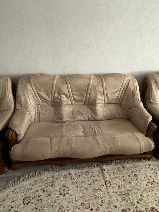 Продам диван из нат.дуба