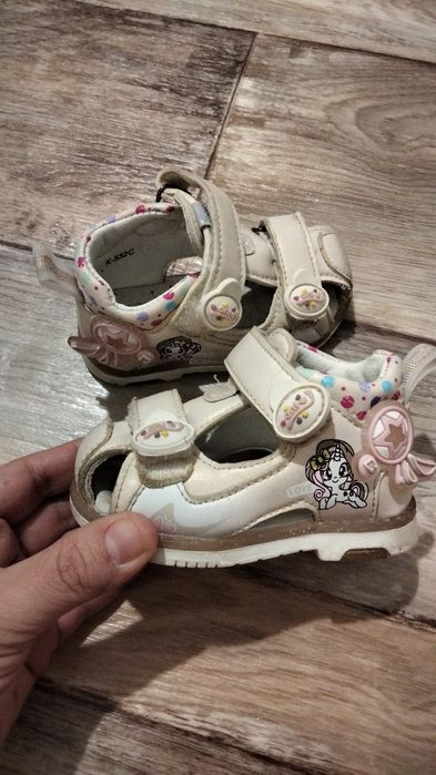 Обувь для девочки