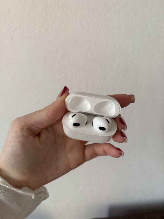 iPhone 13 pro + AirPods 3rd gen