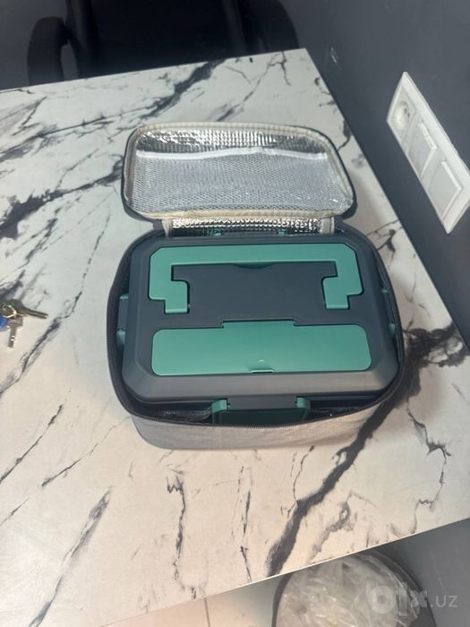 Lunch box elektroniy uyda va mashinada