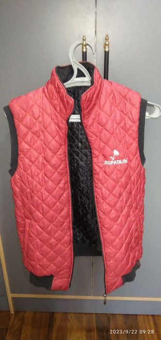 Безрукавки женские