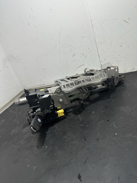 Butuc contact Volkswagen vw Golf 5 2.0 TDI 1.9 TDI 2004-2010