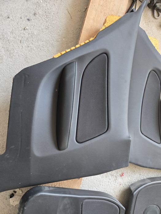 Кори за врати за БМВ Е 81