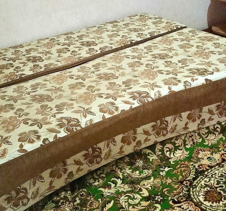 Продам диван, б/у,  модель рояль